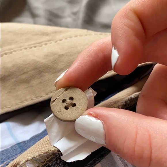 Men’s khaki shorts - Picture 5 of 5